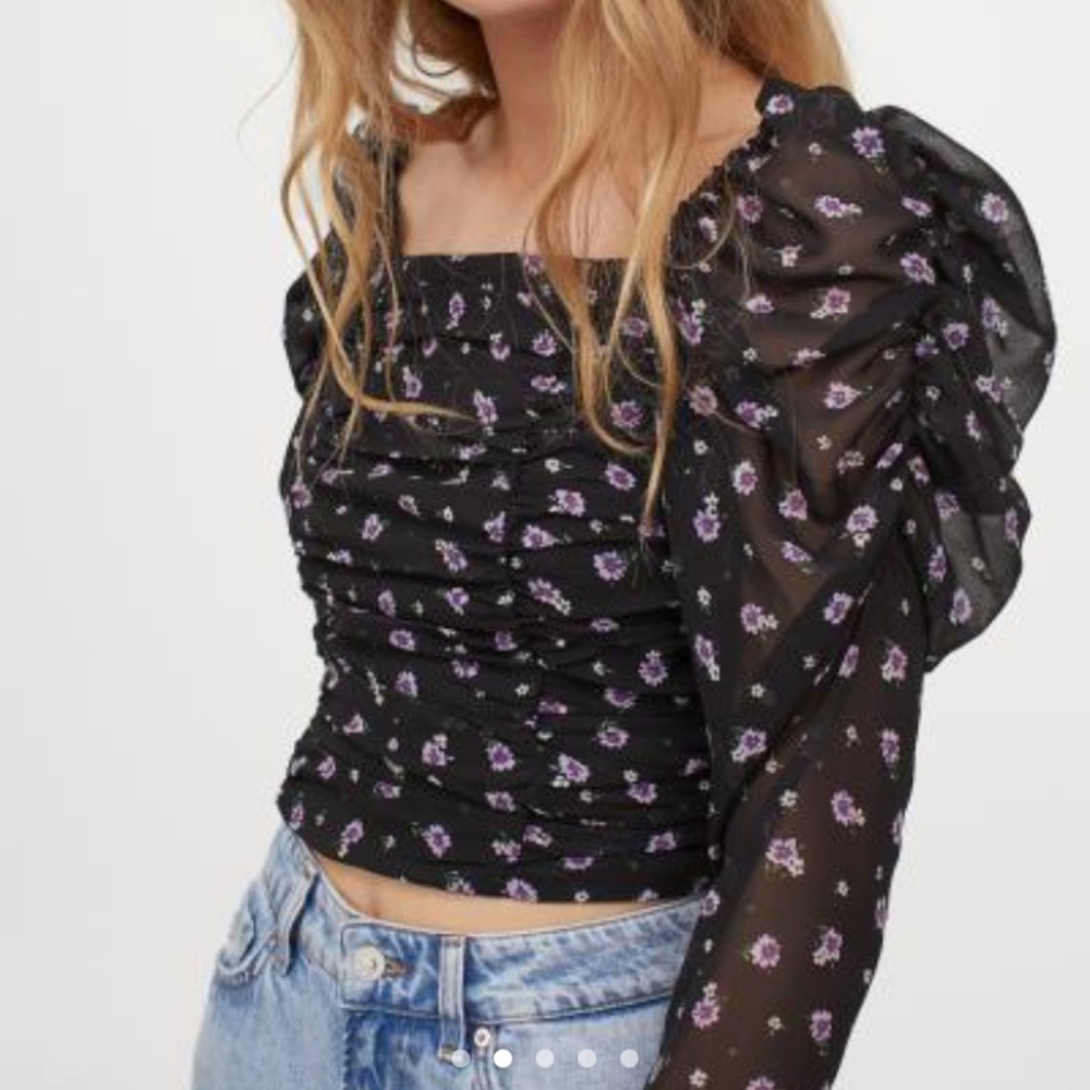 Puff sleeve top